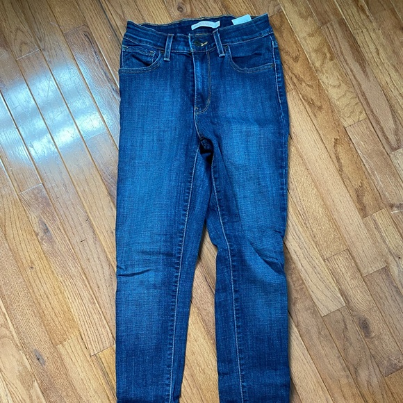 Levi Jeans - Picture 1 of 2